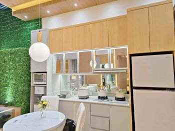 DI JUAL RUMAH BARU FULL FURNISH LOKASI SUKUN