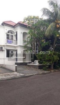 Cluster Puri bintaro , rumah baguuus , dan sehaat , halaman belakang luas