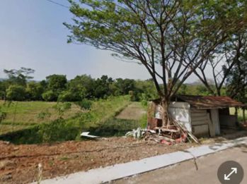 Tanah depan kampus mardira majalengka