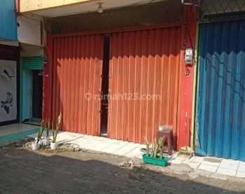 Dijual Ruko 3 Lantai SHM Daerah Jakarta Selatan Lokasi Strategis