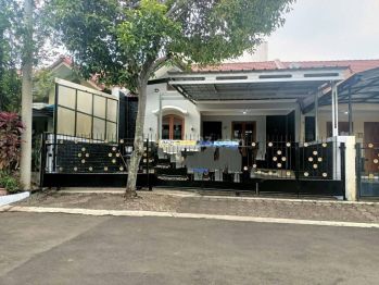Disewakan rumah bagus dalam komplek Antapani bandung jl jakarta
