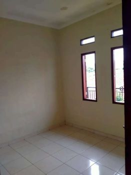 Disewakan rumah 2 lantai di kelapa 3 Jagakarsa