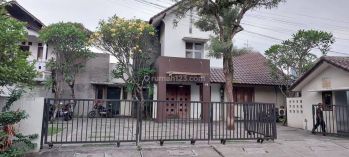 Rumah kantor di Jalan taman cilandak SHM Bagus