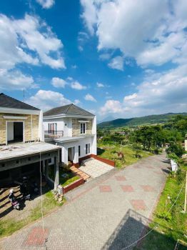 Dijual Villa Pacet Mojokerto Dekat Pemandian Air Panas Padusan