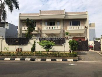 Rumah Taman Grisenda Pik Uk 17,5x30 Semi Furnish Sudah SHM