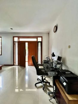 BS KPR Harga Murah.Rumah baru bagus di Bintaro Jaya sektor 7view Taman