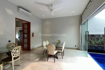 Disewakan Rumah Mewah Dan Sangat Terawat di Kemang Ff