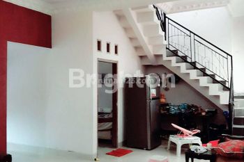 RUMAH 1,5 LANTAI SIAP HUNI AREA KALIWIRU SEMARANG SELATAN