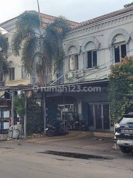 Di sewakan ruko 2 lantai di Santa Monica gading serpong Ruko Bagus