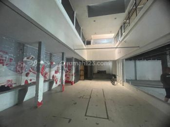 Ruko 2 Lantai di Jl Kaliurang Dekat Kampus Ugm Yogyakarta