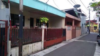 Rumah Tua Hitung tanah Lokasi strategis di Grogol(GRG49)