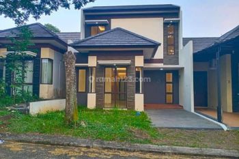 Disewakan Rumah di The breze Sudah Renovasi