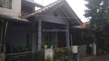 Jual rumah 1 lantai di Jt Bening! 5 menit ke stasiun LRT!!