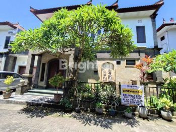 Rumah Tinggal 2lt siap huni full furnish dilokasi strategis akses jalan lebar