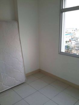 Disewakan Apartemen Greenbay Pluit 2 kamar semi furnish