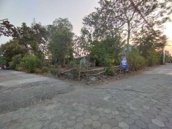 100 meter Jl. Raya Godean, Pas Hunian, SHM Pekarangan