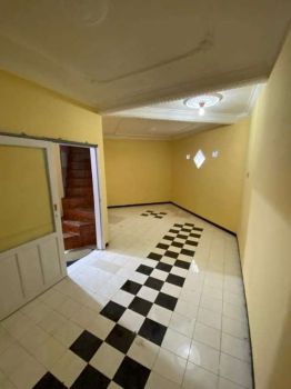 Rumah Lama di Griyashanta 5Kmr Tidur 50m Ke Suhat 3 Menit ke Kampus UB