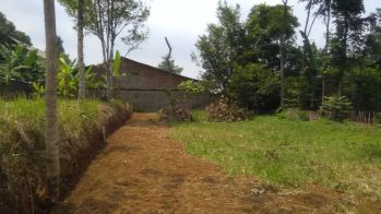 Tanah bagus 500mtr , untuk rumah/villa ,jual cepat(nego)