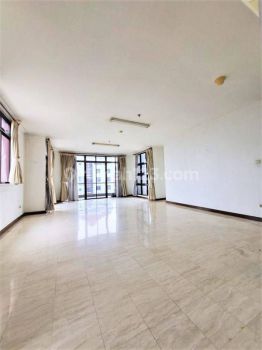 Apartemen Midtown Emerald 194m2, 3 Br, Cilandak Jakarta Selatan