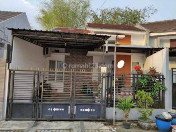 Rumah Minimalis Row Lebar Dekat Araya