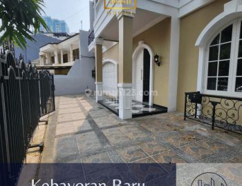 For Rent Rumah di Kebayoran Baru, Jakarta Selatan