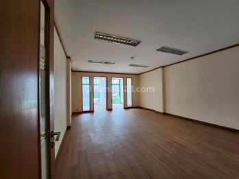 Ruko 3 Lantai Tengah Kota Semarang Bisa Beli Maupun Sewa