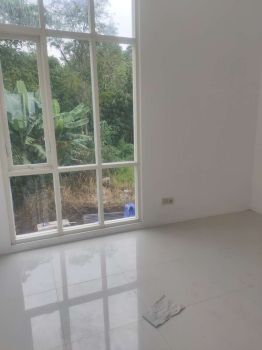 Villa Rayya Batu kolam renang 700jutaan