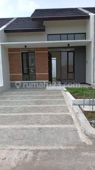 Disewakan Rumah Baru Modern Minimalis di Taman Kopo Indah 5