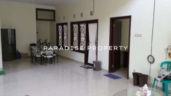 Sewa Rumah Luas 2 Lantai Villa Puncak Tidar