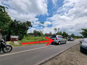 Tanah hadap jl Raya Polokarto Sukoharjo