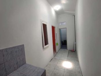 Disewakan rumah Rp.800rb cengkong karawang timur