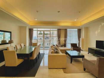 Apartemen Botanica 3 Kamar Tidur Furnished Bagus