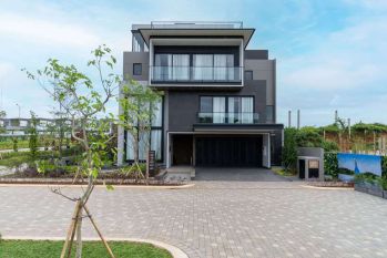 Dijual Rumah di Layton Navapark BSD