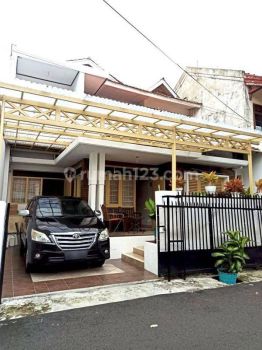 Siap Huni di Jalan 2 Mobil, Strategis di Tebet