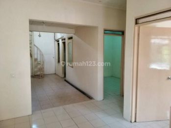 Disewakan Rumah di Lippo barat dekat sekolah Gracia, Minimart, Cafe, Pasar