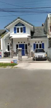 Rumah siap huni di Pinus Regensi dekat Polda Jabar Sumarecon