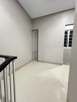 Rumah indent dan ready 2 lantai