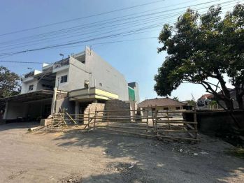 dijual Tanah Hook $ are Jl MALBORO VII ( pura demak area ) Mrs Ayu