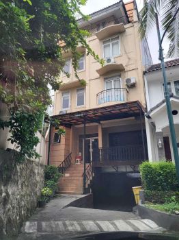 Lebak Bulus Kostan Dekat MRT, Jakarta Selatan