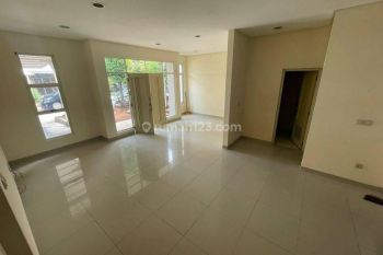 Rumah Golf Lake 10 X 20 Siap Huni Hadap Utara