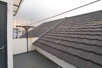 Kost Abdi Muwardi Jendela Tinggi Near TM Seasons City