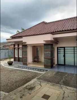 RUMAH LUAS di GUNUNG PUTRI, BOGOR