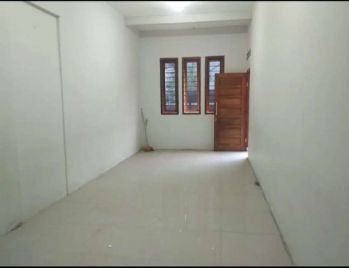 Rumah bisa kantor strategis di sayap banteng Lodaya