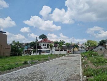 Posisi Hook, Akses Mobil Papasan, Dekat Stadion Maguwoharjo Jogja