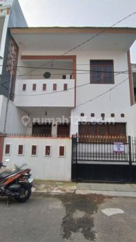 Sewa Rumah Bagus Murah di Kayu Putih Dekat Kelapa Gading