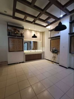 Langka Ruko 3 lantai Villa Bukit Mas posisi depan strategis hook