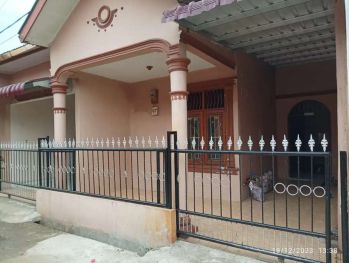 Disewakan rumah tinggal 13.000.000/ tahun