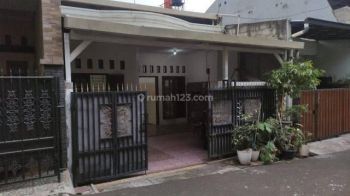 Rumah 2 Lantai Bebas Banjir di Duren Sawit, Jakarta Timur