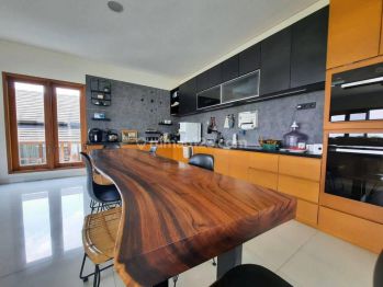 DIJUAL MURAH RUMAH KEREN DI RESSORT DAGO PAKAR BANDUNG