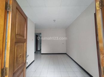 Disewakan Rumah di Taman Kopo indah siap huni